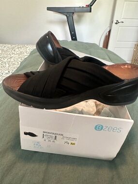Bzees Women's Black Crisscross Slip-On Wedge Mules
